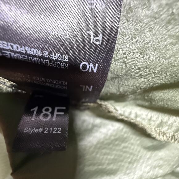 Kuhl Parajax Womens Large Olive Green Lightweight Windbreaker Jacket Hooded - Picture 7 of 8